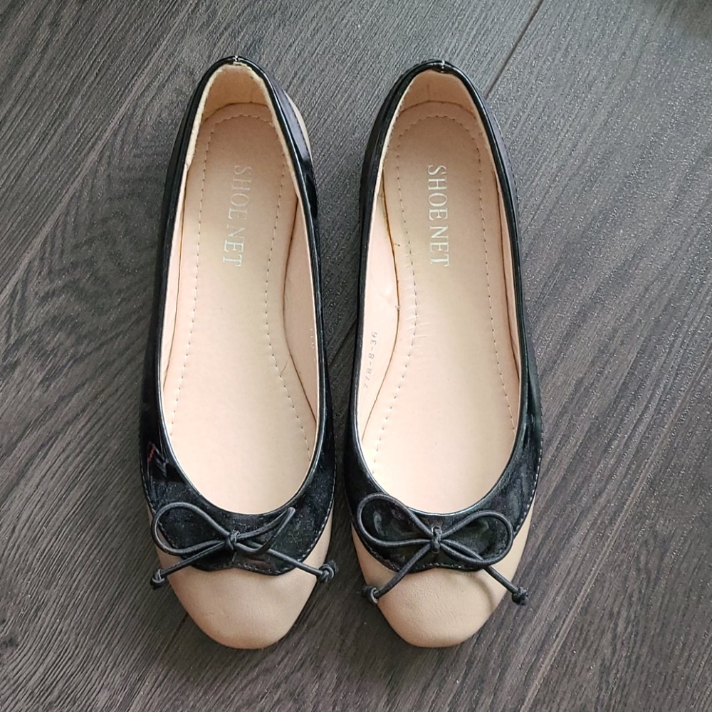 Beige flat